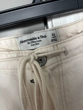 Abercrombie & Fitch Ultra Loose Low Rise Drawstring Jeans - Off-White